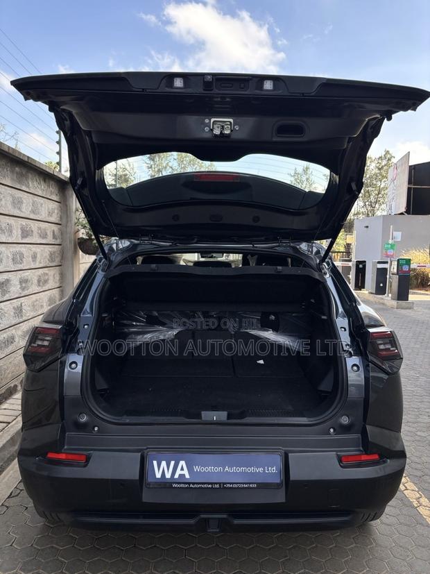 New Suzuki Grand Vitara 2025 Gray