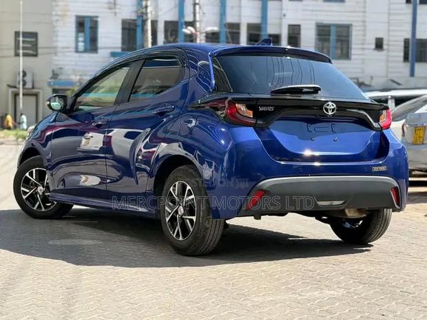 Toyota Yaris 2020 Blue