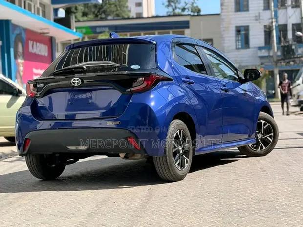 Toyota Yaris 2020 Blue