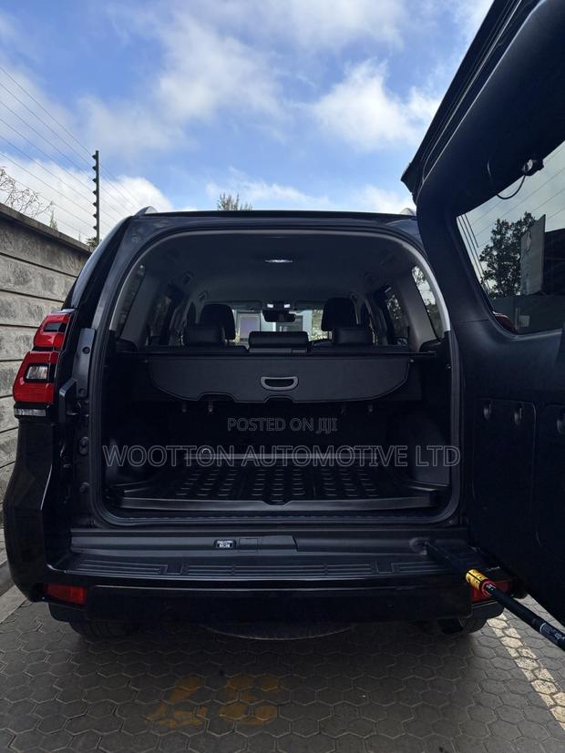 Toyota Land Cruiser Prado 2021 Black