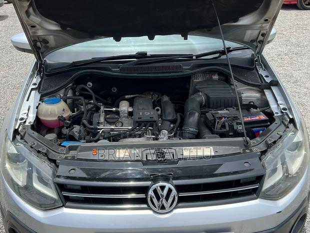 Volkswagen Polo 2012 Gray