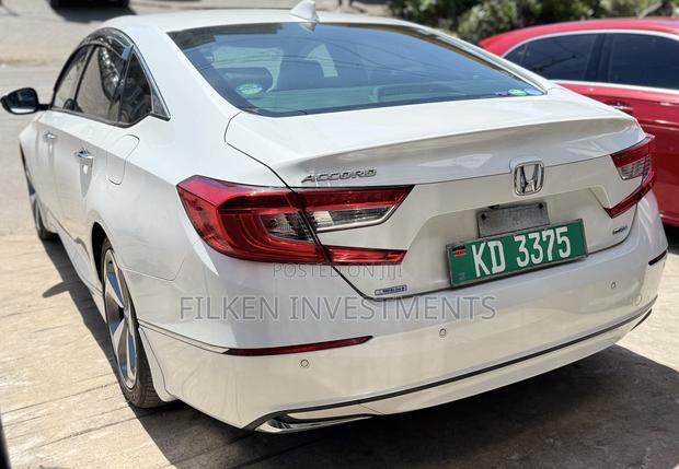 Honda Accord Sport 2.0T 2021 White