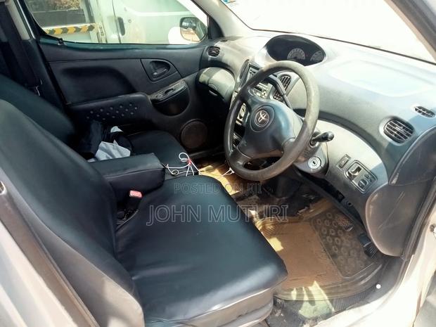 Toyota Fun Cargo 2006 Silver