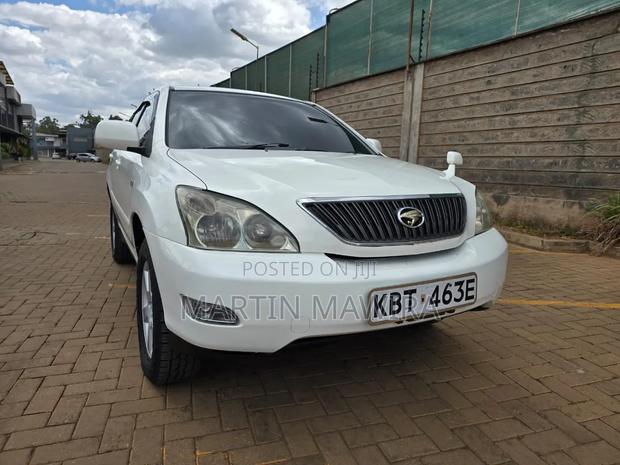 Toyota Harrier 2005 White