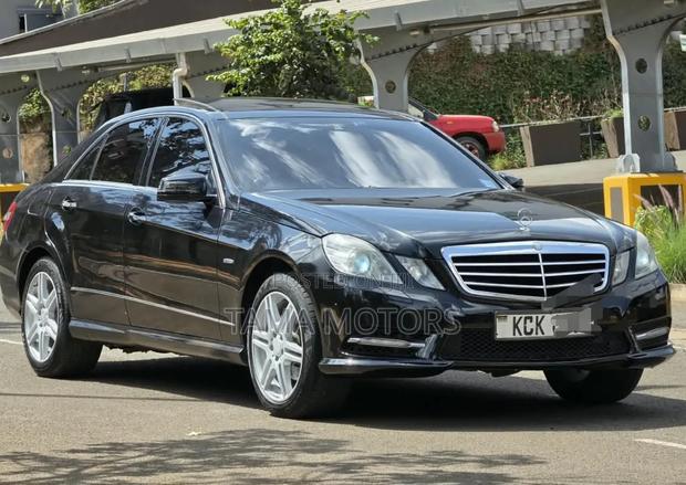 Mercedes-Benz E250 2012 Black