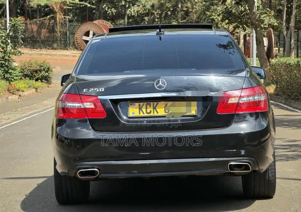 Mercedes-Benz E250 2012 Black
