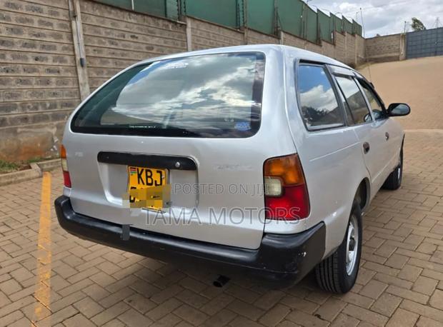 Toyota Corolla 2002 Gray