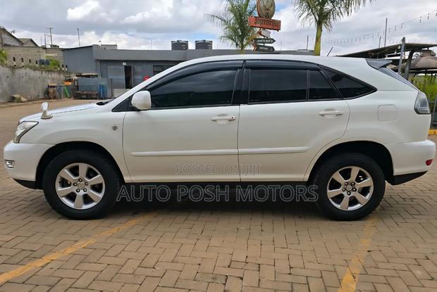 Toyota Harrier 2005 White