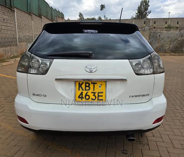 Toyota Harrier 2.4 2005 White
