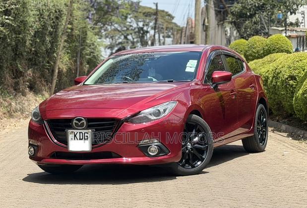 Mazda Axela 2015 Red