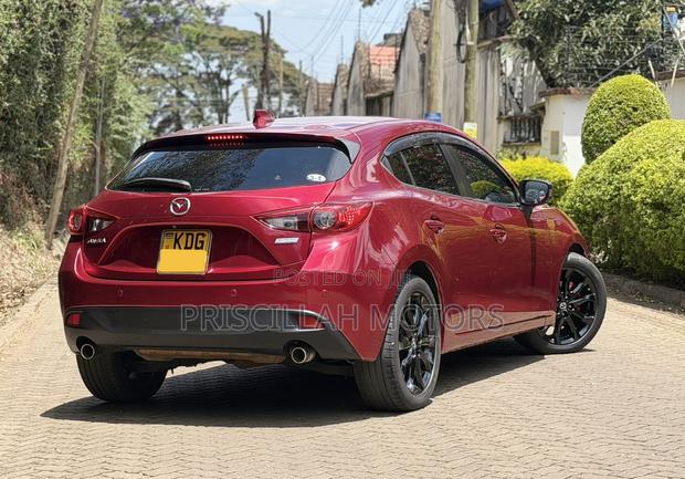 Mazda Axela 2015 Red