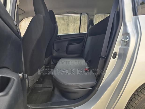 Toyota Succeed 2019 Silver