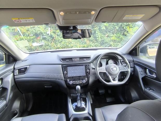 Nissan X-Trail 2.0 Petrol AWD 2019 Silver