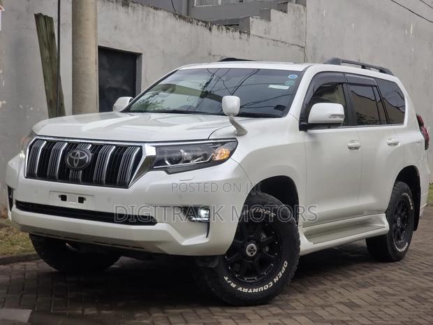 Toyota Land Cruiser Prado 2.8 2020 White