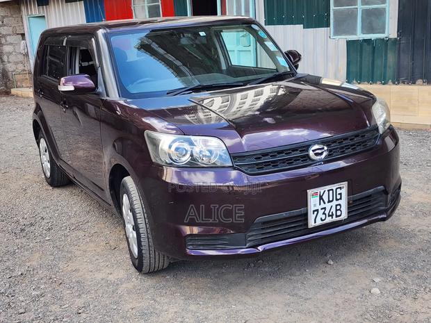Toyota Corolla Rumion 2014 Brown
