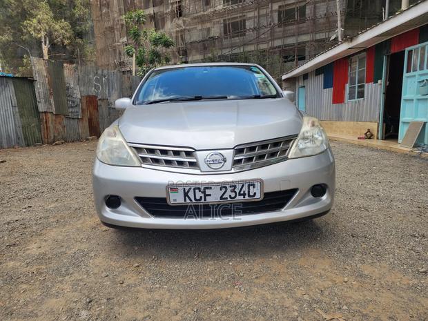 Nissan Tiida 2008 Silver