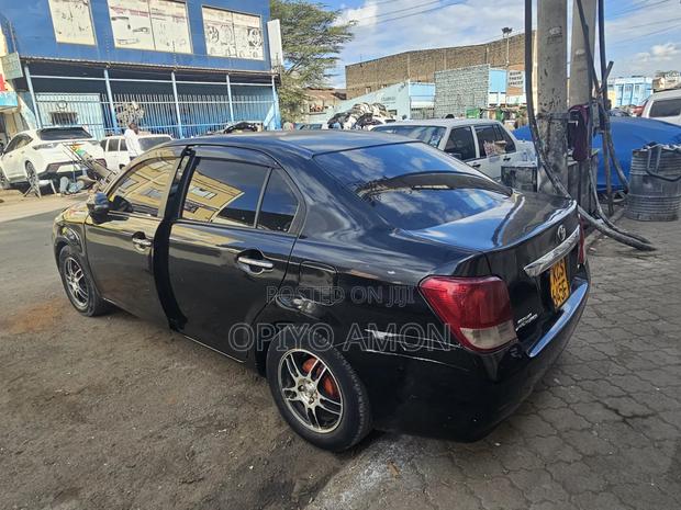 Toyota Axio 2013 Black
