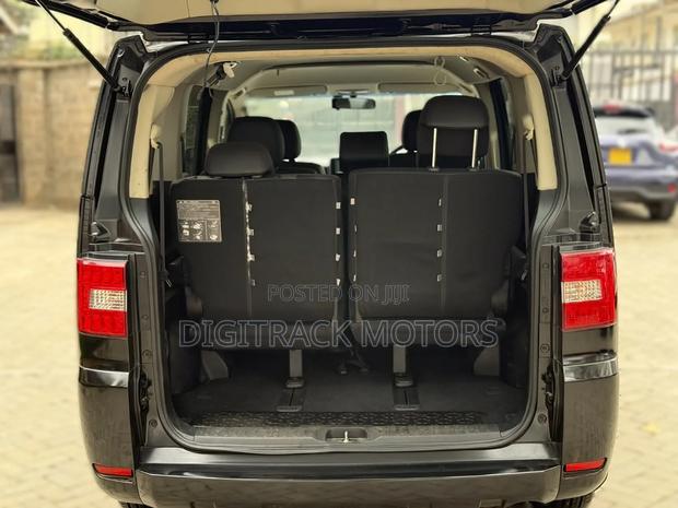 Mitsubishi Delica D:5 2019 Black