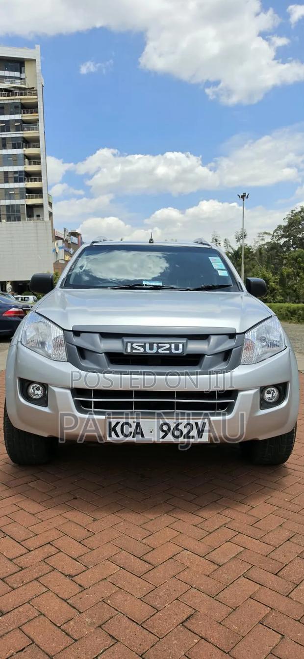 Isuzu D-MAX 2015