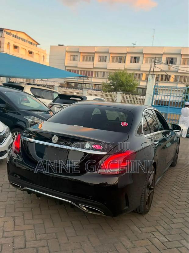 Mercedes-Benz C200 2019 Black