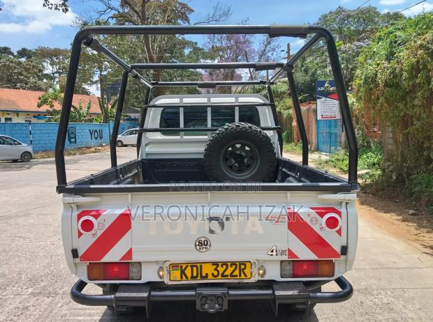 Toyota Land Cruiser 2023 White