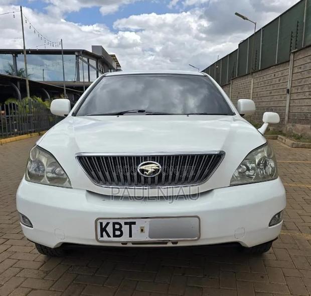 Toyota Harrier 2006 White