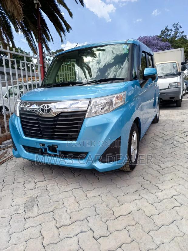 Toyota Roomy 2019 Blue