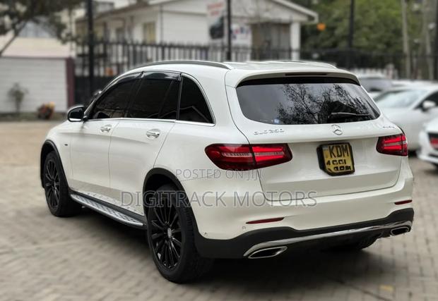 Mercedes-Benz GLC-Class 2016 White