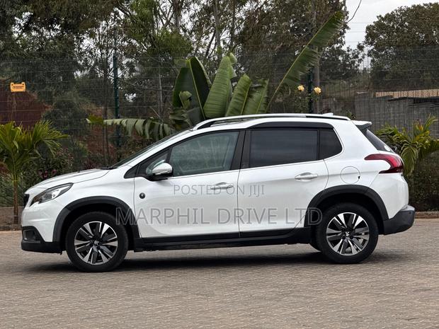 Peugeot 2008 2019 White