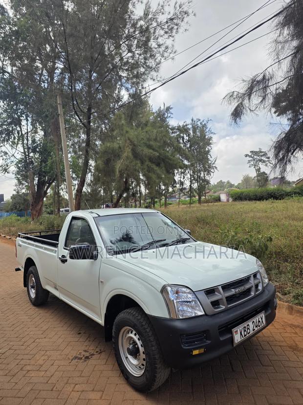 Isuzu D-MAX 2008 White