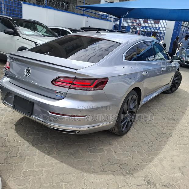 Volkswagen Arteon 2.0T SE R-Line w/20 AWD 4MOTION 2019 Silver