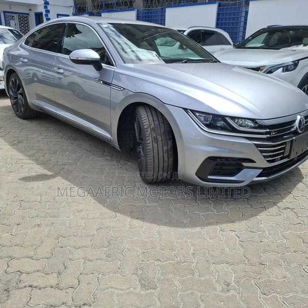 Volkswagen Arteon 2.0T SE R-Line w/20 AWD 4MOTION 2019 Silver