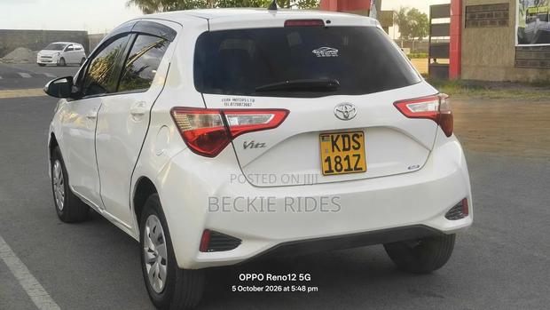 Toyota Vitz 2017 Pearl