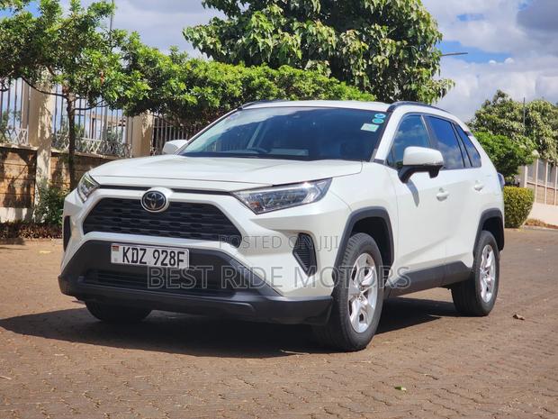 Toyota RAV4 2019 White