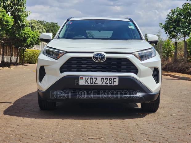 Toyota RAV4 2019 White