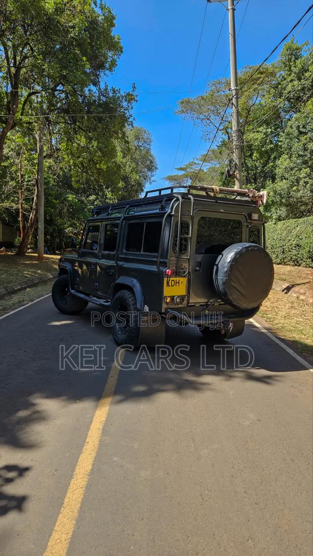 Land Rover Defender 1997 Black