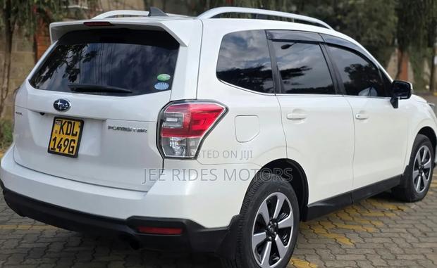 Subaru Forester 2016 Off white