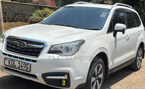 Subaru Forester 2016 Off white