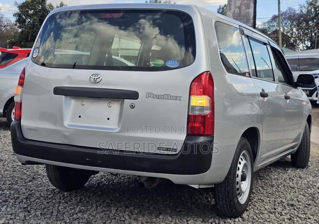 Toyota Probox 1.5 DX 2WD 2019 Silver