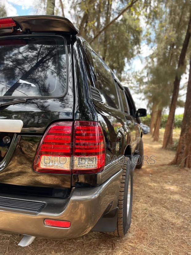Toyota Land Cruiser 2005