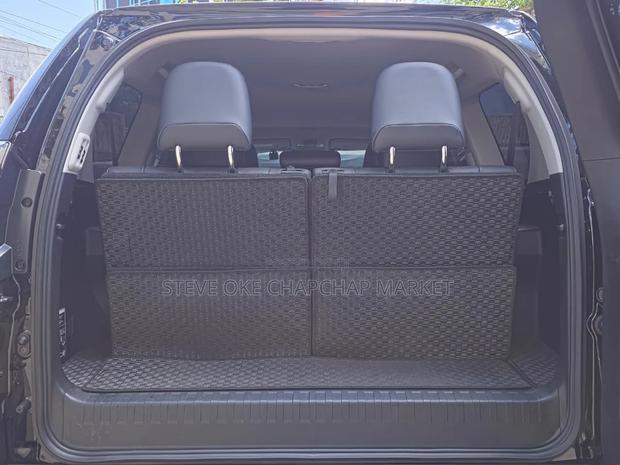 Toyota Land Cruiser Prado 2.7 2021 Black