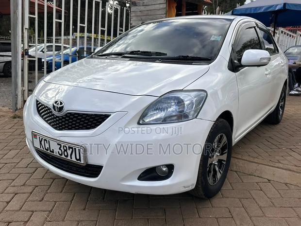 Toyota Belta 2011 White