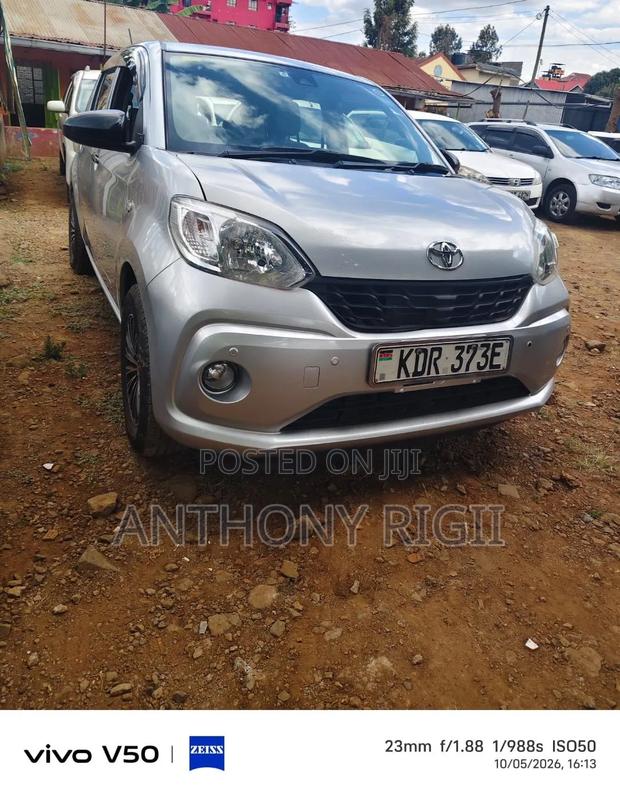 Toyota Passo 1.0 FWD 2017 Silver