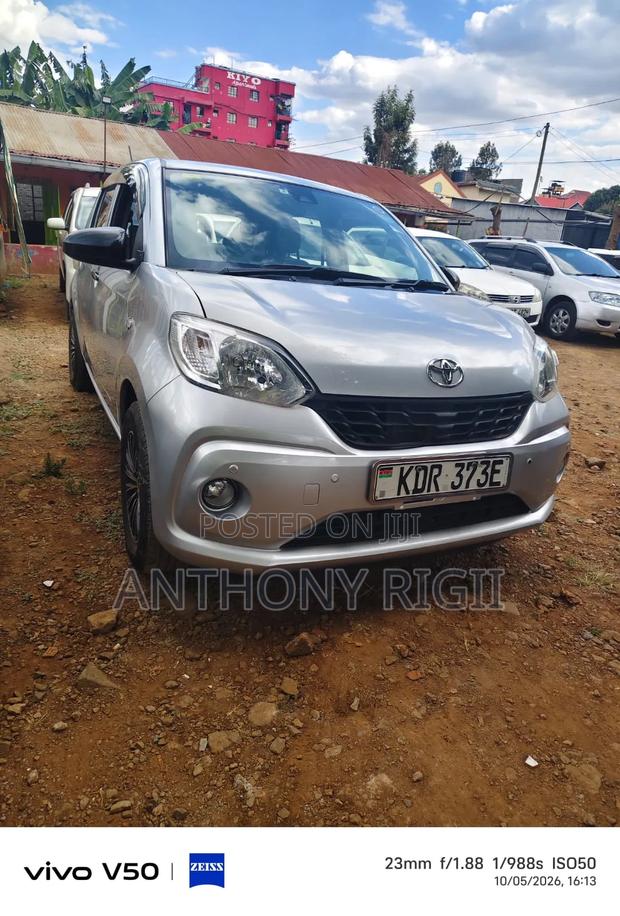 Toyota Passo 1.0 FWD 2017 Silver