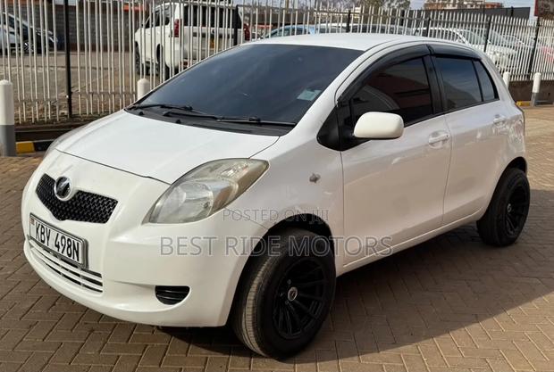 Toyota Vitz 2007 White