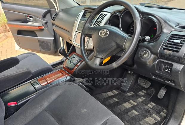 Toyota Harrier 2005 Pearl