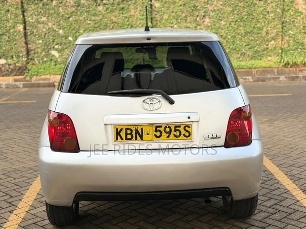 Toyota IST 2005 Pearl