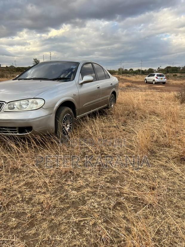 Nissan Bluebird 2005 Gray