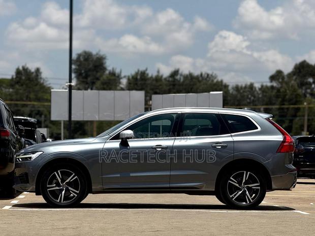 Volvo XC60 T5 R-Design AWD 2018 Gray