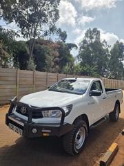 Toyota Hilux 2021 White for sale
